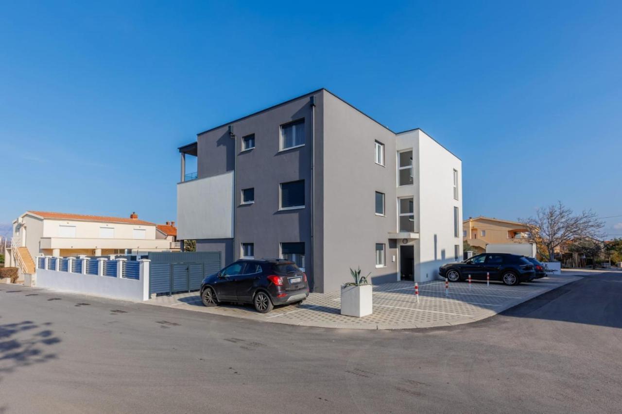 Apartments Cesare نين المظهر الخارجي الصورة